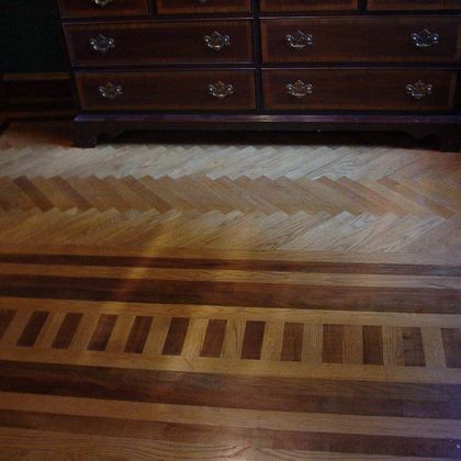 Hardwood floor herringbone patterns