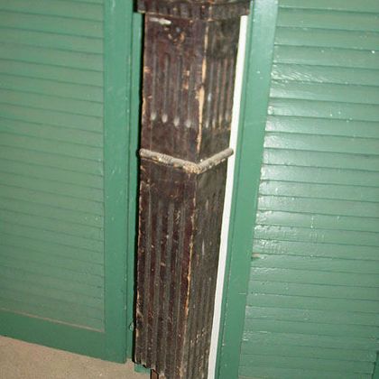 Salvage newel post